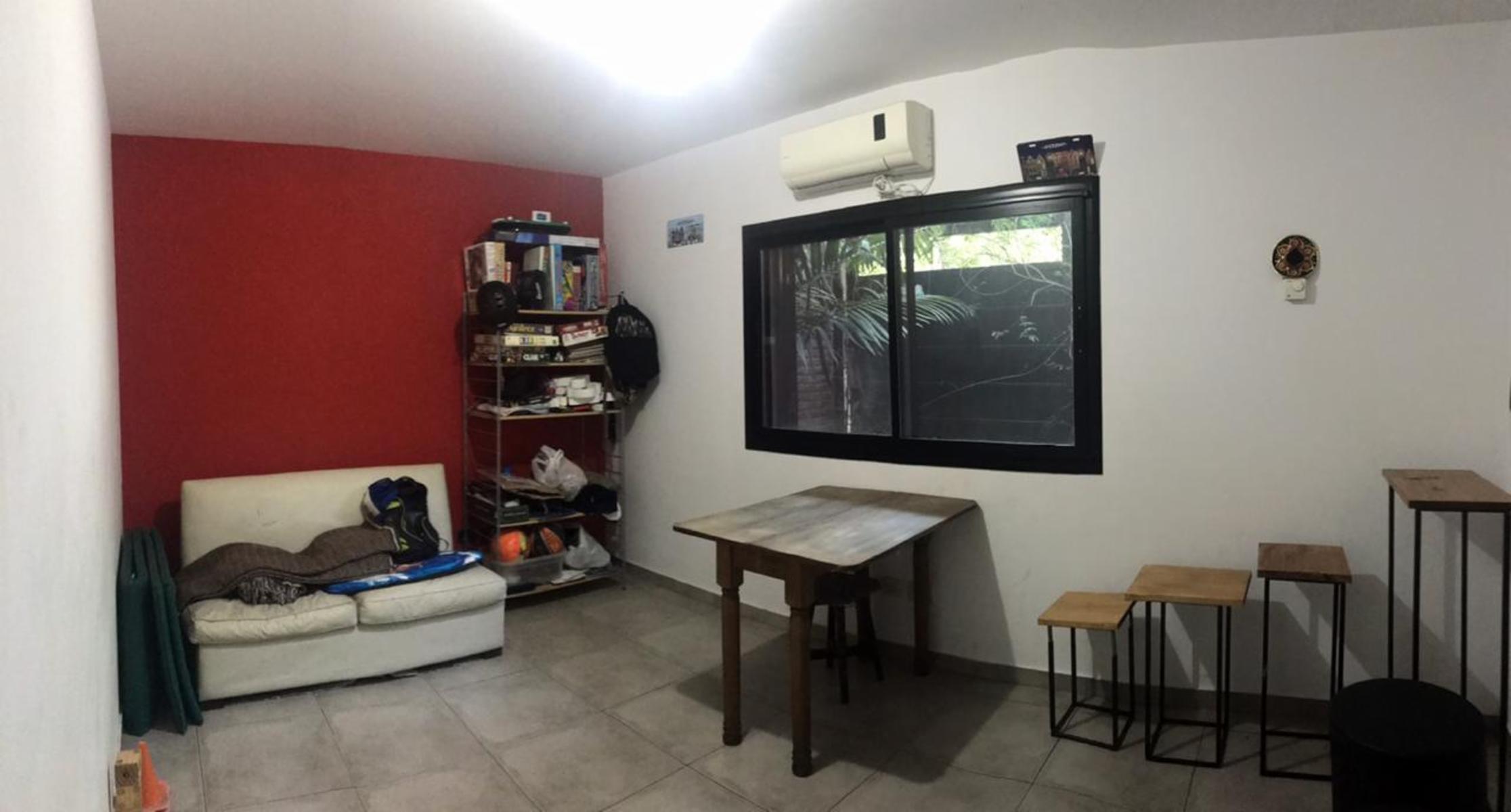 Excelente chalet 5 ambientes en 3 plantas con gran parque y pileta fte. a Plaza Belgrano ACEPTO DEPTO. PARTE DE PAGO — foto 5