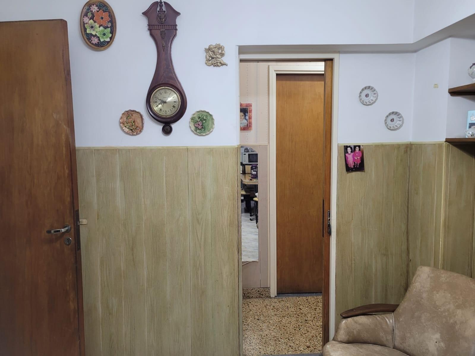 Chalet 3 Ambientes Con Garaje + Departamento En Planta Alta Ideal 2 Familias...tomo Menor Valor — foto 12