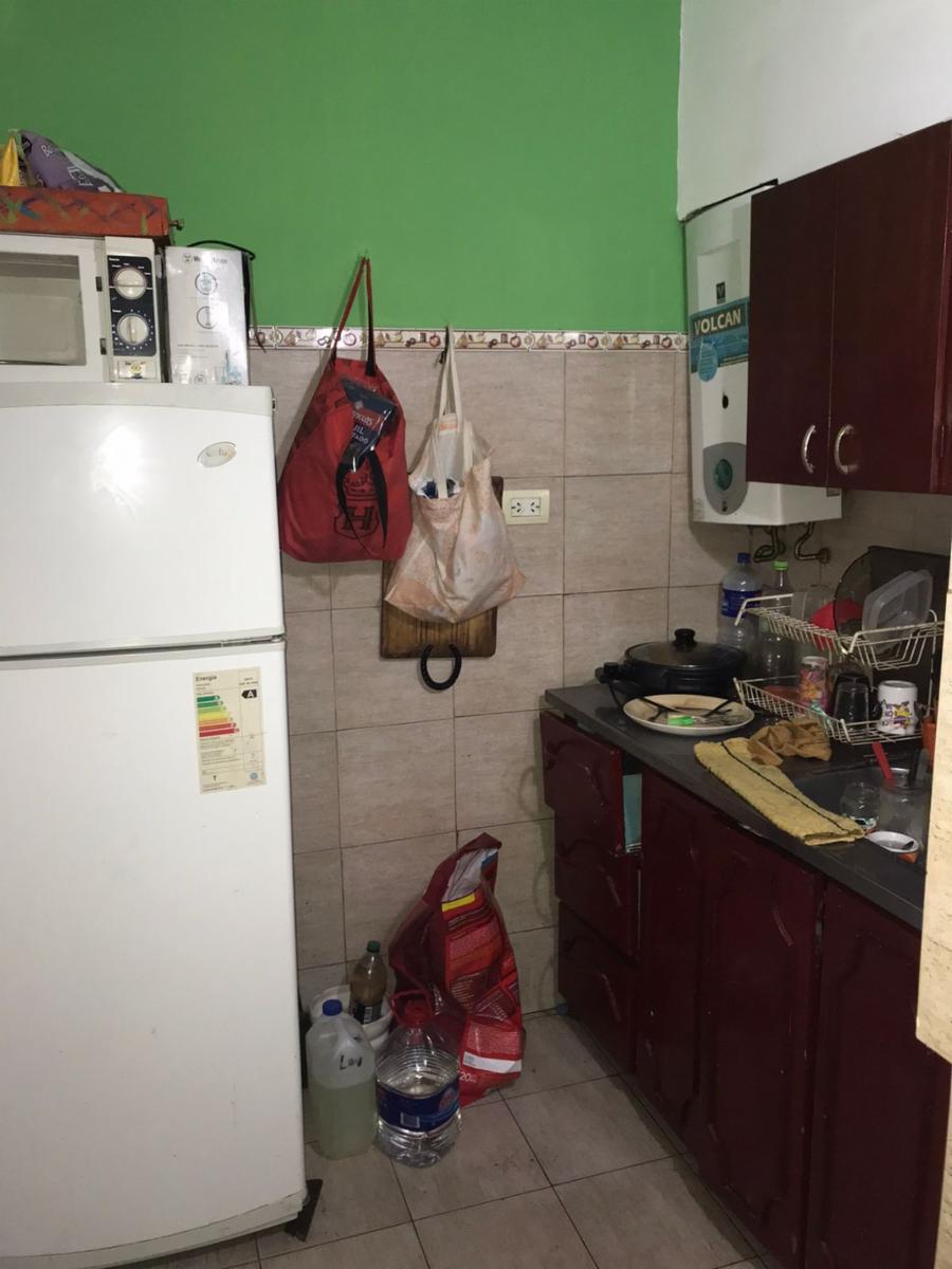 PERMUTO o VENDO PH 4 amb con terraza Pringles 1627 Ramos Mejia U$S 68.000 Permuto x depto 2 o 3 amb con cochera Igual valor — foto 2
