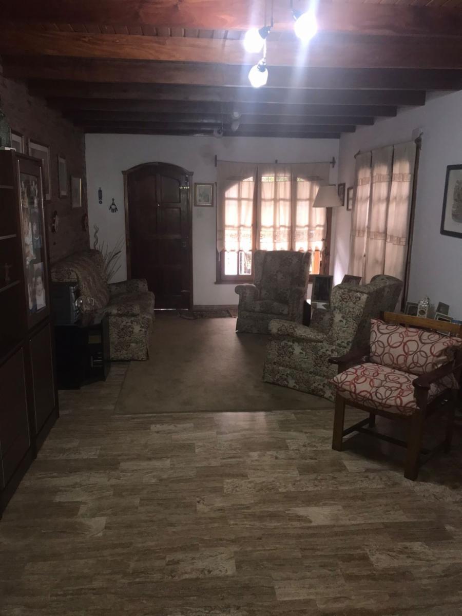 VENDO Chalet 5 amb c/fondo libre s/lote 10 x 45 Quincho Fondo libre Garaje 2 autos — foto 11