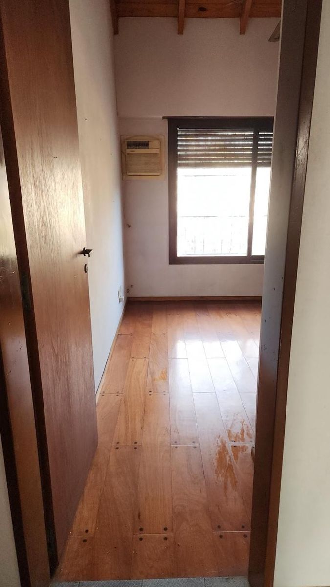 Casa En 2 Plantas 5 Ambientes Ideal Consutorios U Otro Destino — foto 14