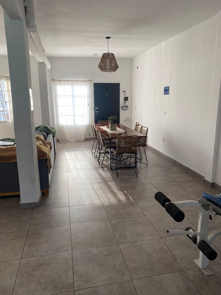 Casa Con Pileta En 2 Plantas Ideal 2 Flias. - 1