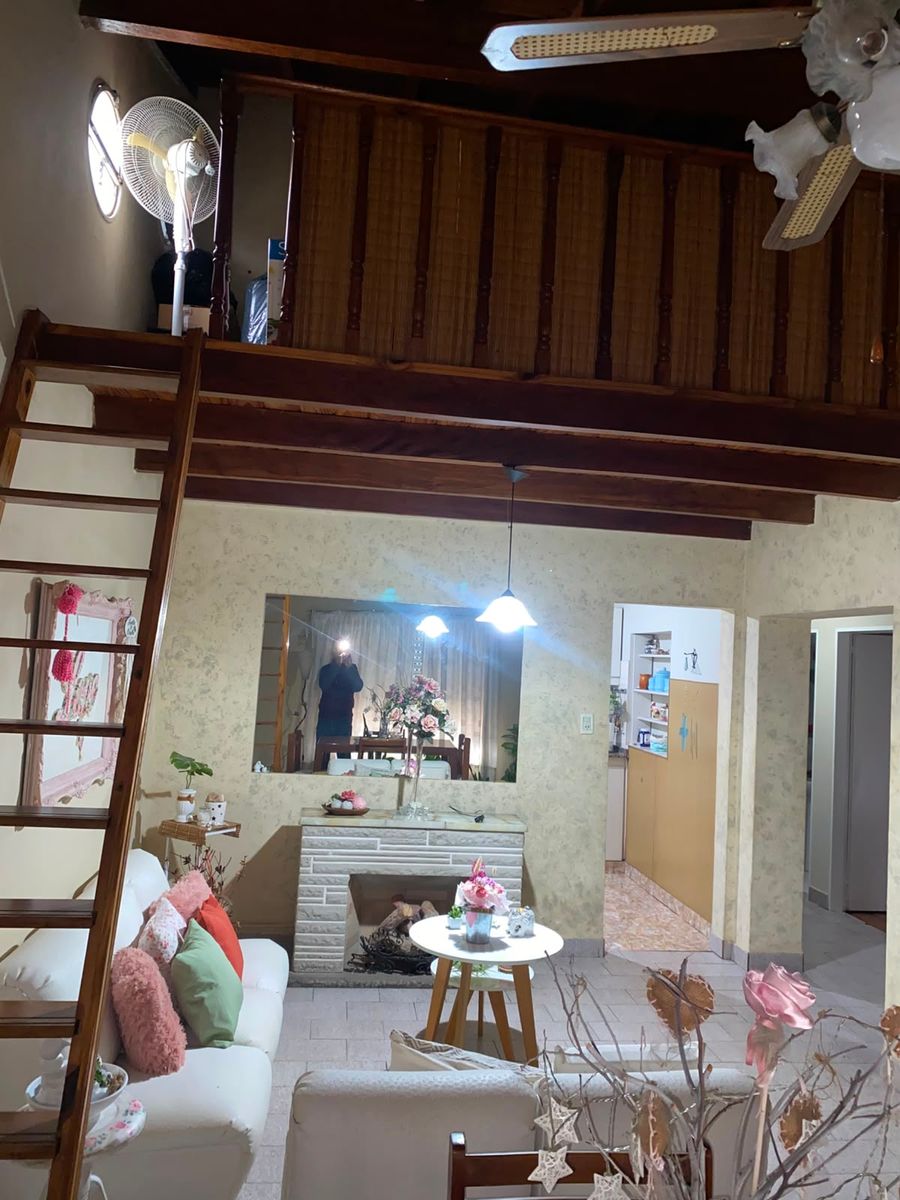 Chalet 4 Ambientes Sobre Lote De 10 X 30 Mts Con Gran Fondo Libre Tomo Depto 3 Amb. - 6