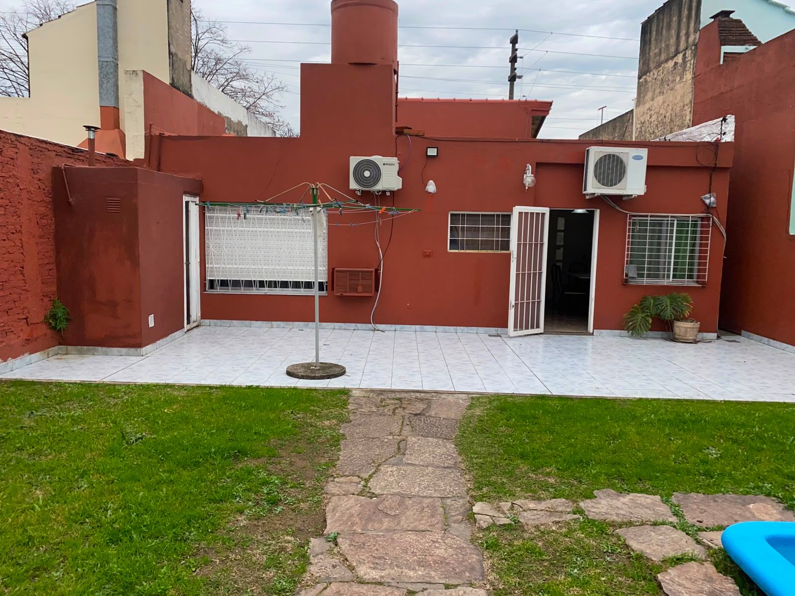 Chalet 4 Ambientes Sobre Lote De 10 X 30 Mts Con Gran Fondo Libre Tomo Depto 3 Amb. - 14