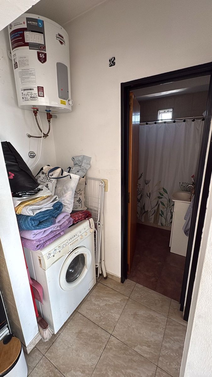 Departamento 2 Ambientes Al Frente Con Balcon Frente Al Metrobus... - 2