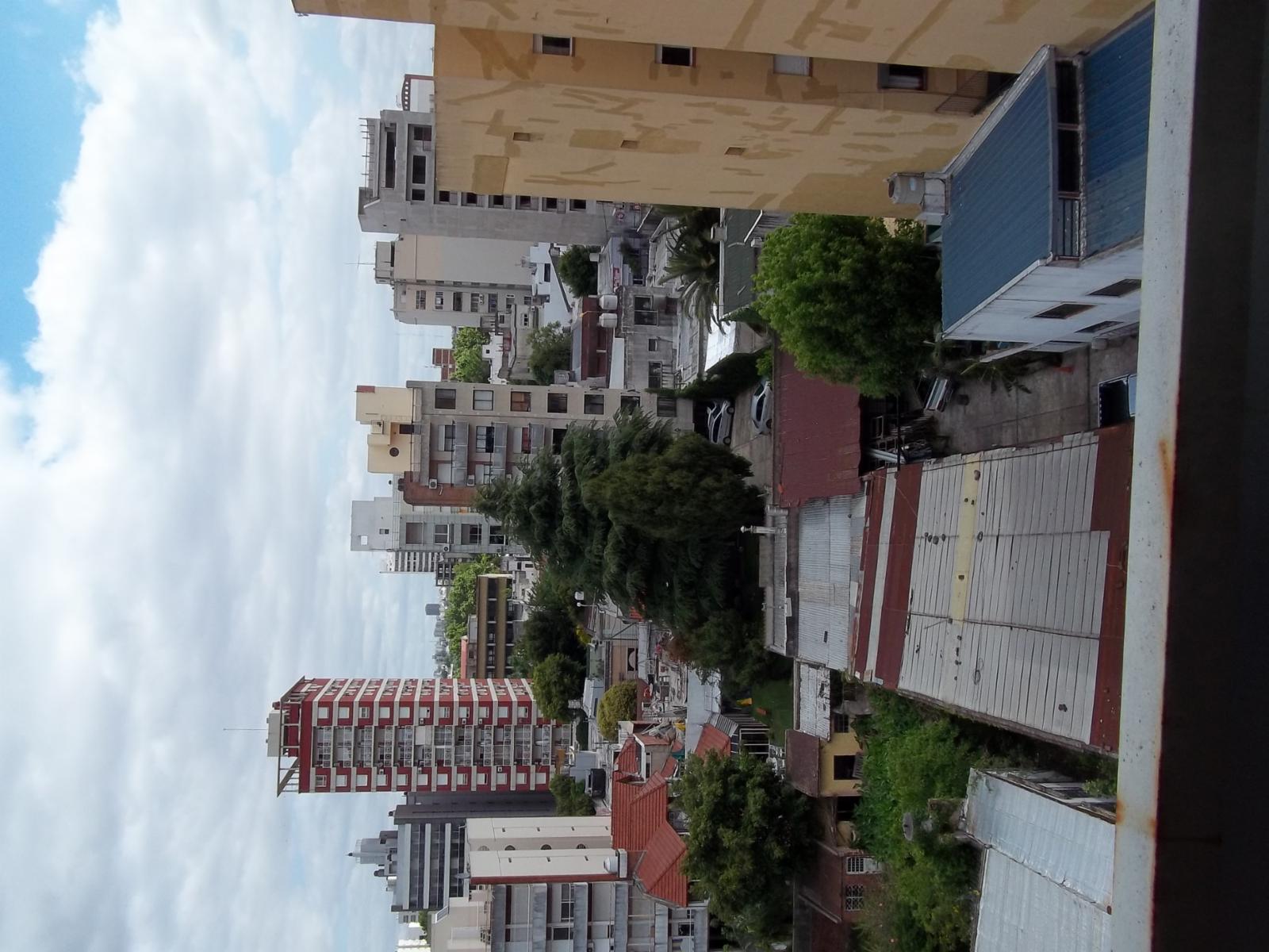 Edificio nuevo! 2 amb., 60 mts propios divisible en 3, con amplias fac! Apto credito bancos,.Posesion ya! balcon con parrilla propia, opcion cochera — foto 5