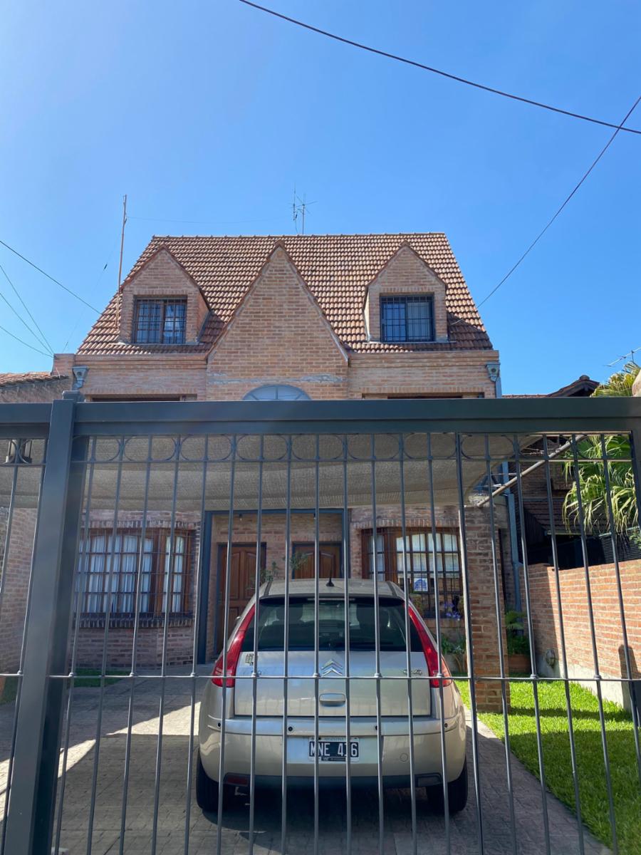 Martinez Chalet Excelente Constr/y Estilo (Prox. Zona Comercial, Bancos, Unicenter) — foto 3
