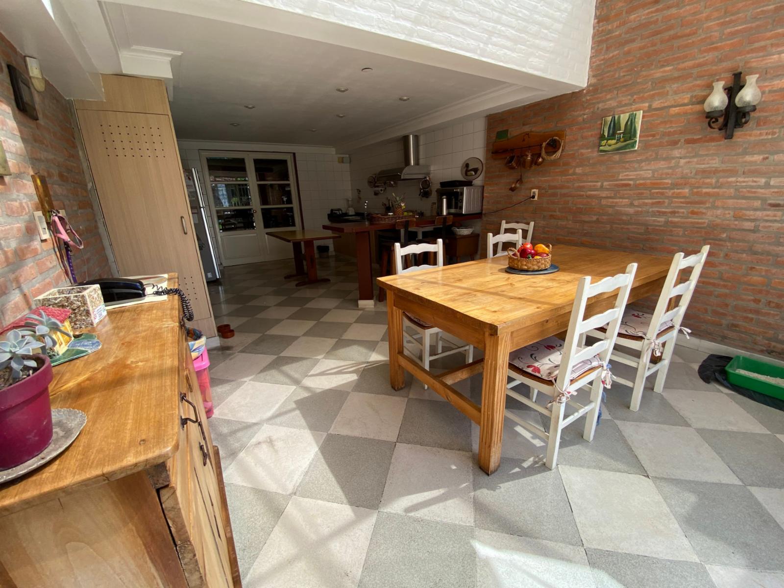 Martinez Chalet Excelente Constr/y Estilo (Prox. Zona Comercial, Bancos, Unicenter) — foto 5