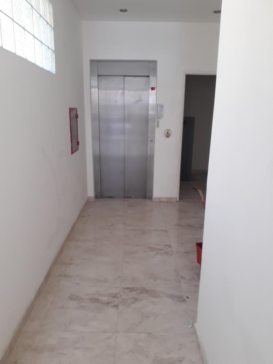 Alquilo Piso De 3 Ambientes - 2
