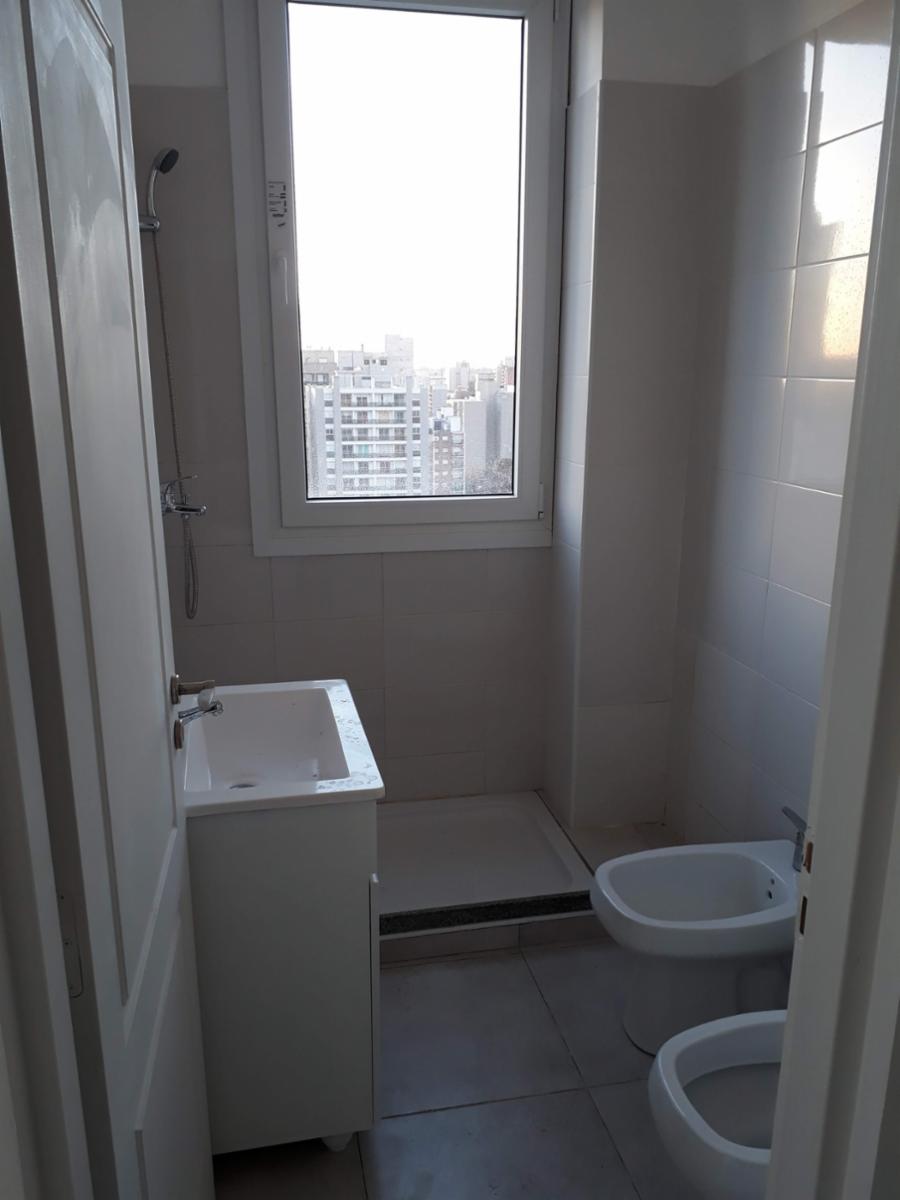 Alquilo Piso De 3 Ambientes - 27