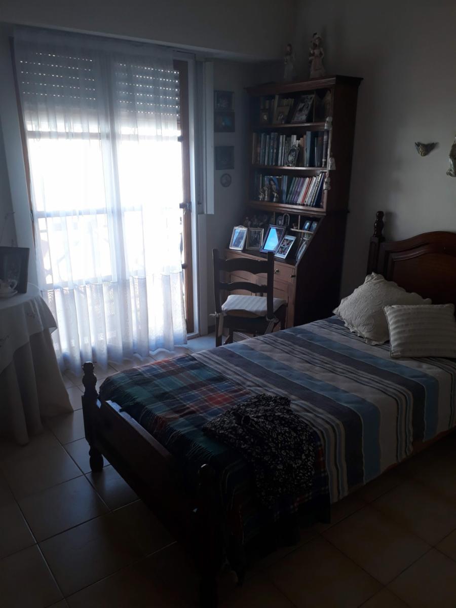 Impecable Triplex En Barrio Cerrado — foto 8