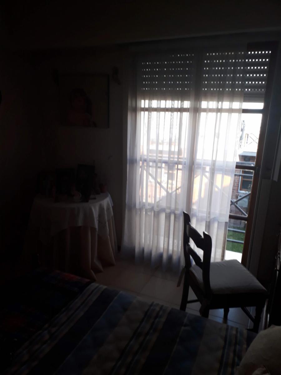 Impecable Triplex En Barrio Cerrado — foto 9