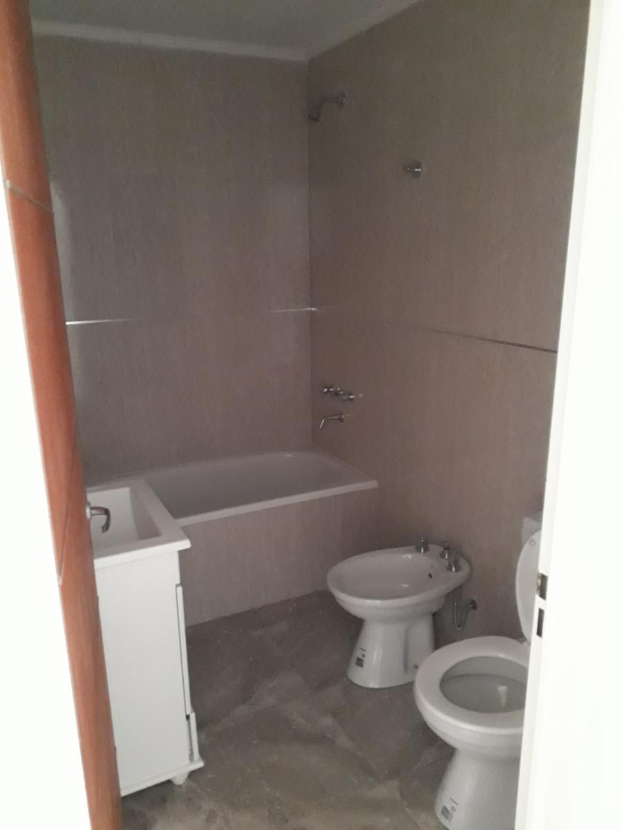 Depto 2 Amb.sin Deposito, En Complejo Cerrado,bajas Expensas - 15