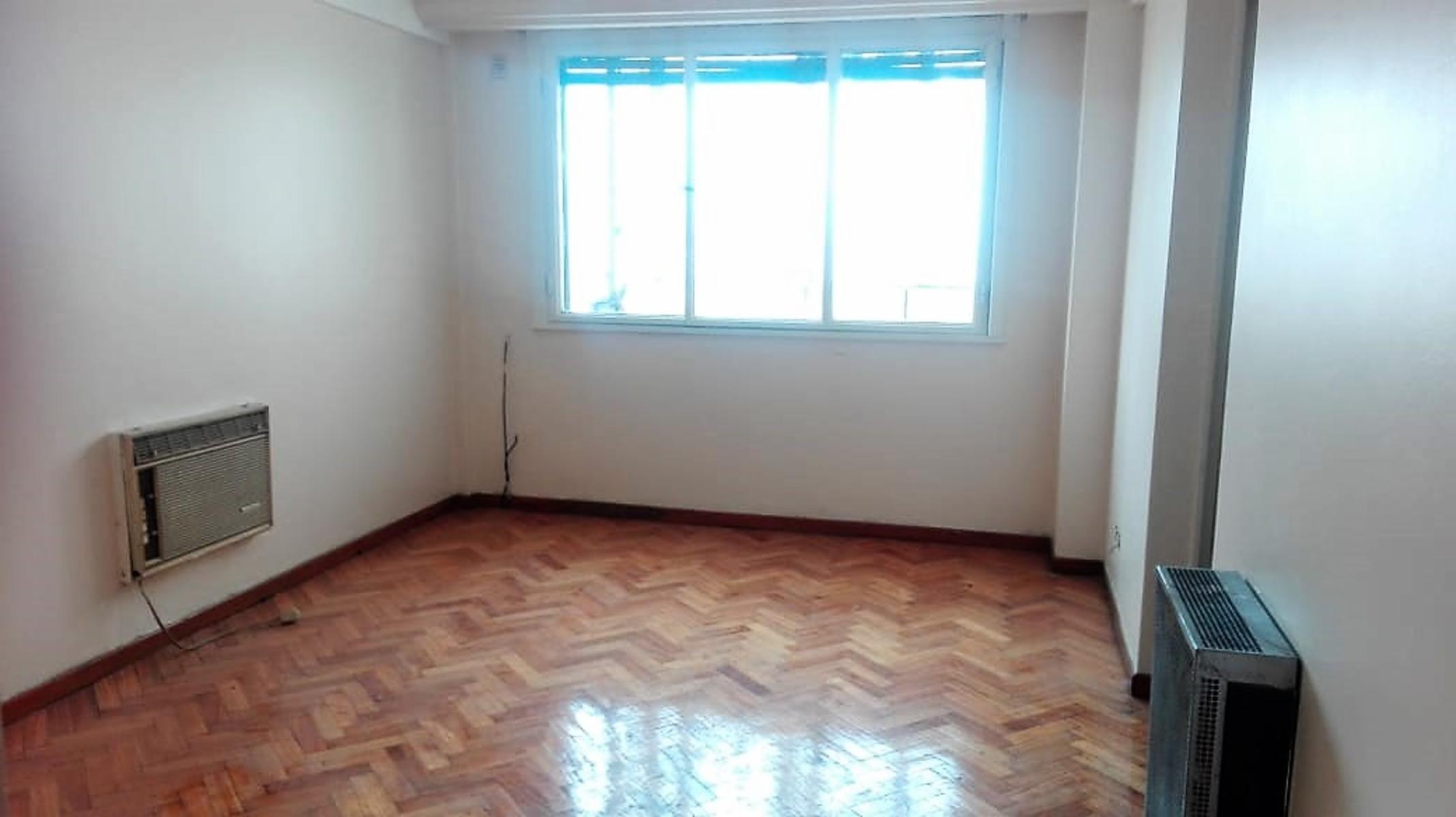 EXCELENTE DEPARTAMENTO 3 AMBIENTES EN ALMAGRO - 50 M2
