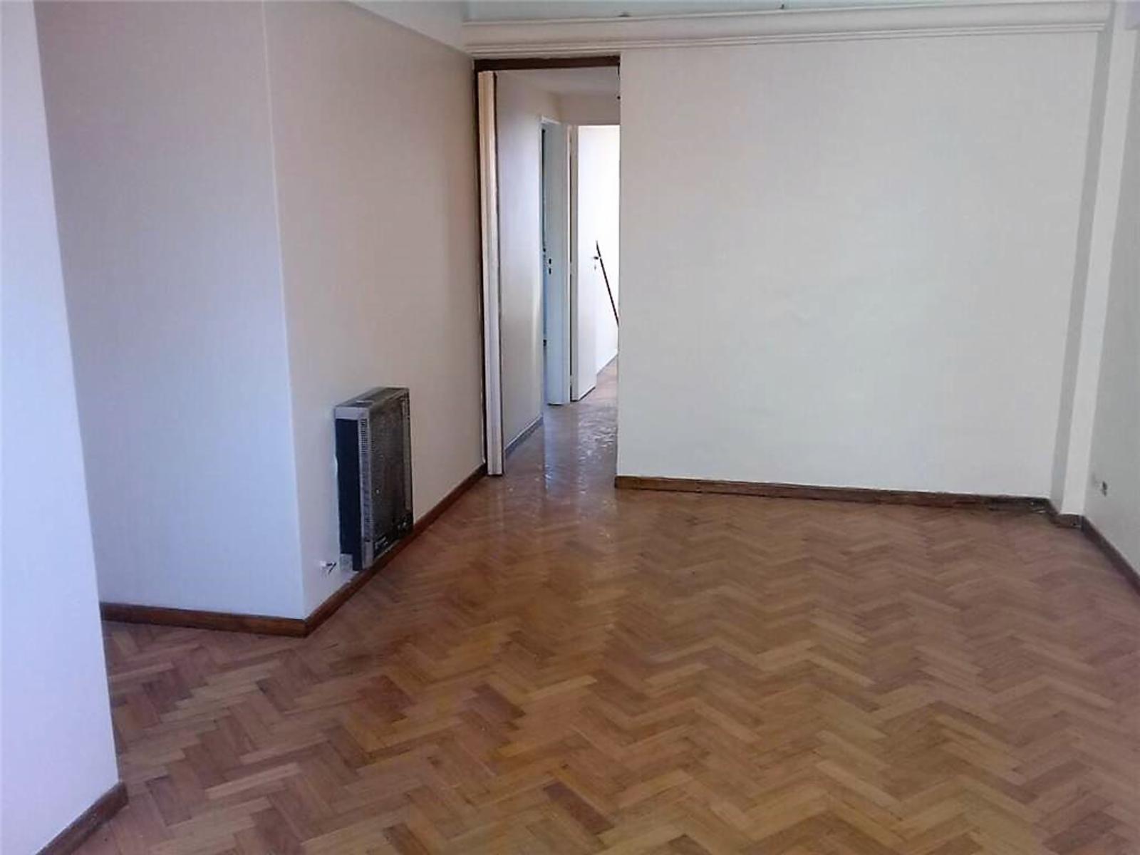 EXCELENTE DEPARTAMENTO 3 AMBIENTES EN ALMAGRO - 50 M2 — foto 2
