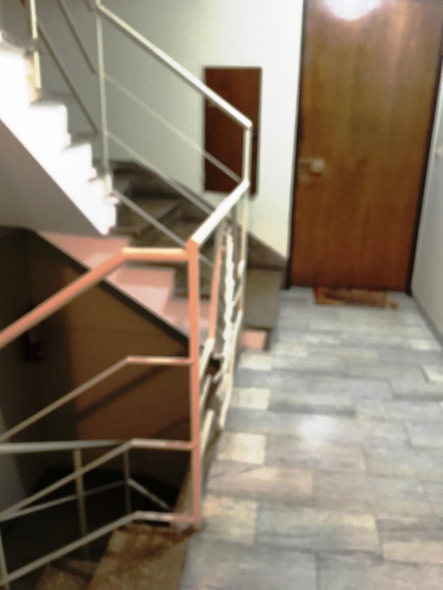 Piso en lo mejor de Ramos Mejía, sobre Av de Mayo. 4 Ambientes con dependencia. Cochera 200 m2 — foto 8