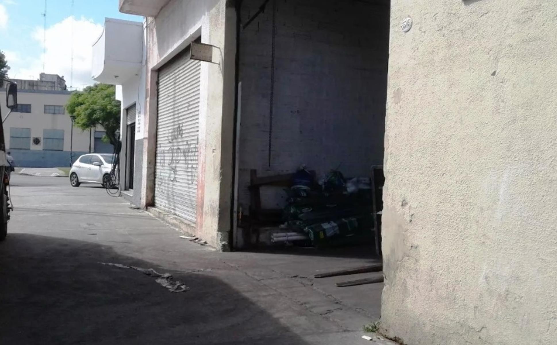 Galpon Deposito de 550 m² Zonificacion I2 - 6