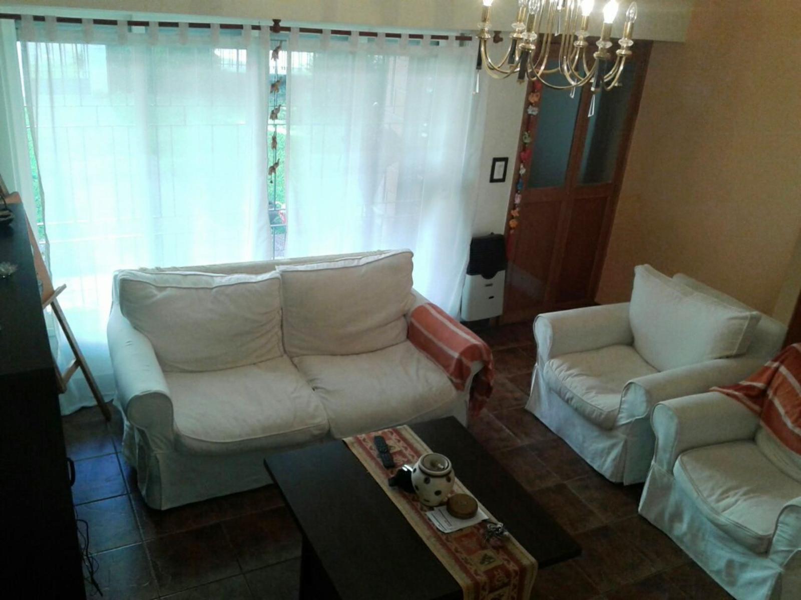Excelente casa de 5 ambientes en 2 plantas jardin cocheras para varios autos — foto 4