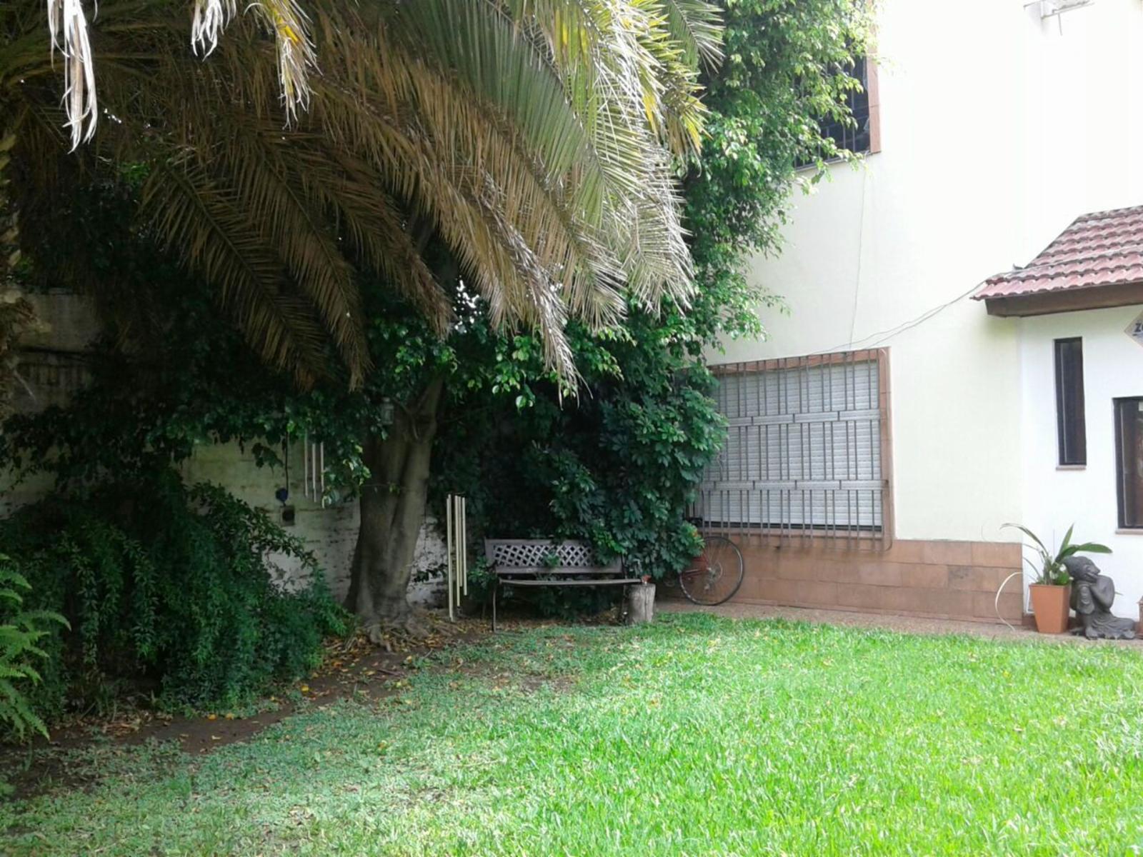 Excelente casa de 5 ambientes en 2 plantas jardin cocheras para varios autos — foto 7