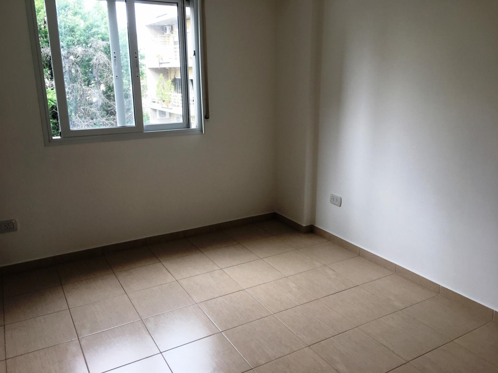 Excelente 2 ambientes nuevo, al frente, balcón, 2 baños. — foto 4