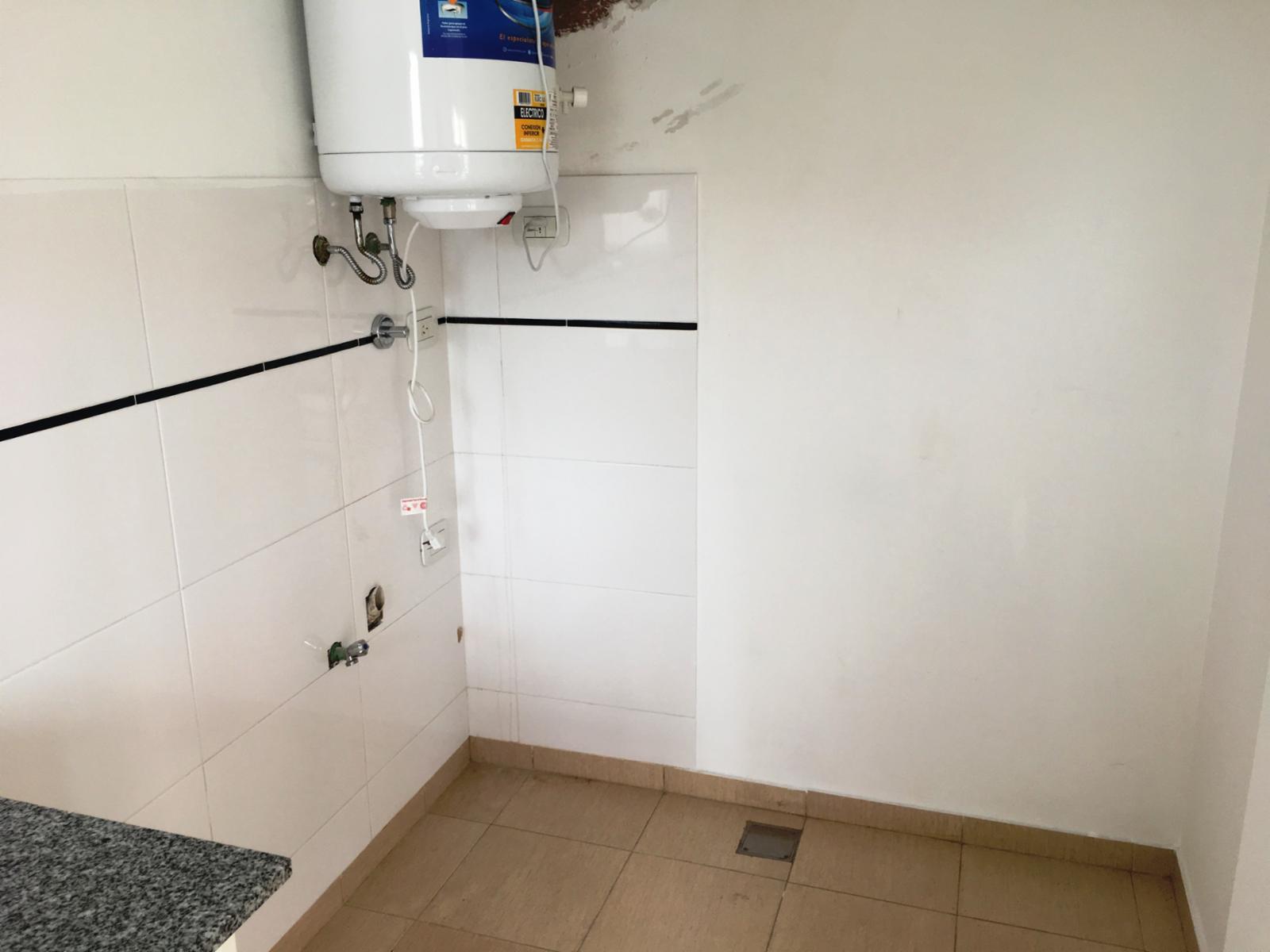 Excelente 2 ambientes nuevo, al frente, balcón, 2 baños. — foto 11