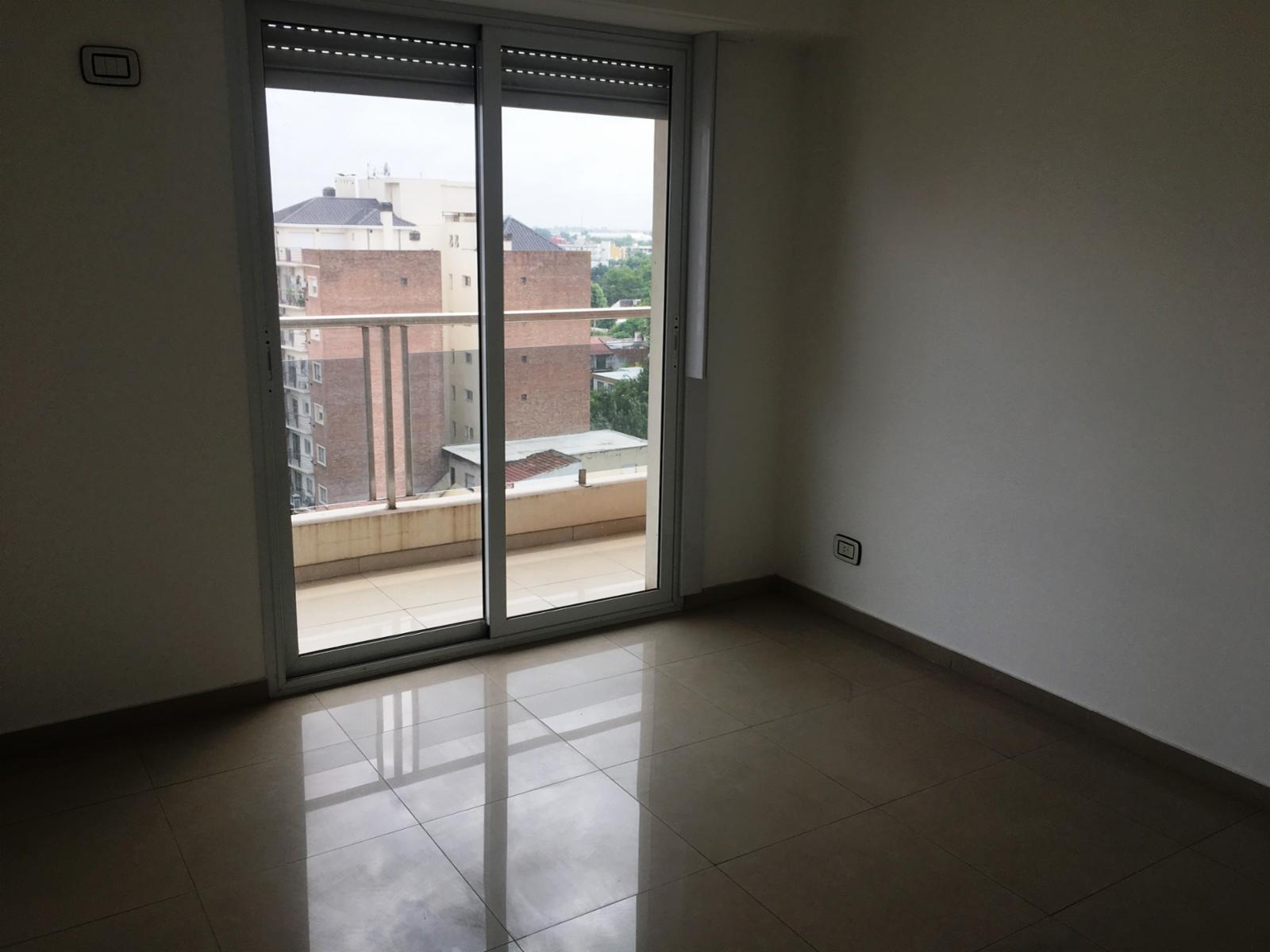 Piso a estrenar 4 amb con cochera y terraza propia — foto 7