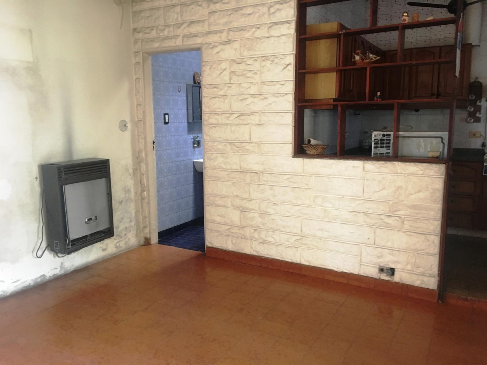 Casa PH al contrafrente, 3 ambientes, patio jardín y cochera. Todo a nuevo — foto 9