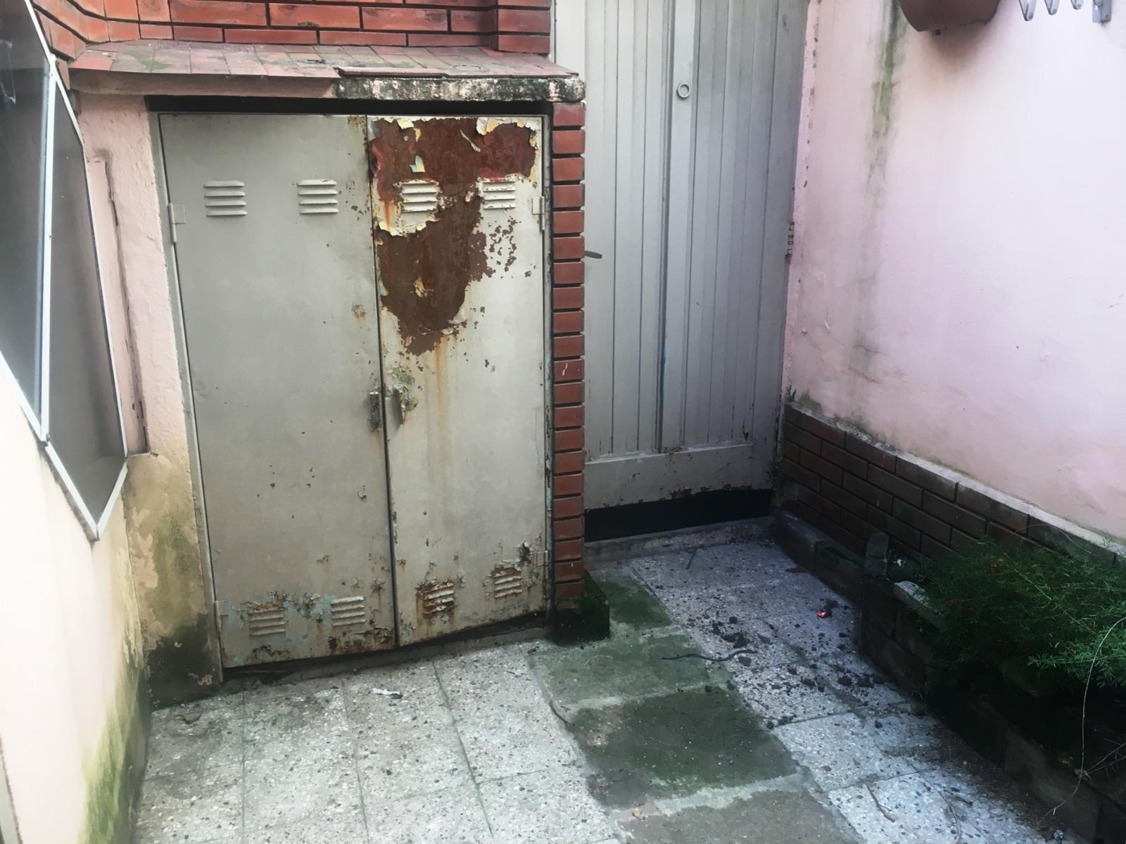 PH en esquina, tipo casa, 3 ambientes sin expensas Living, dormitorio con placard, cocina comedor, escritorio baño completo patio lavadero — foto 11