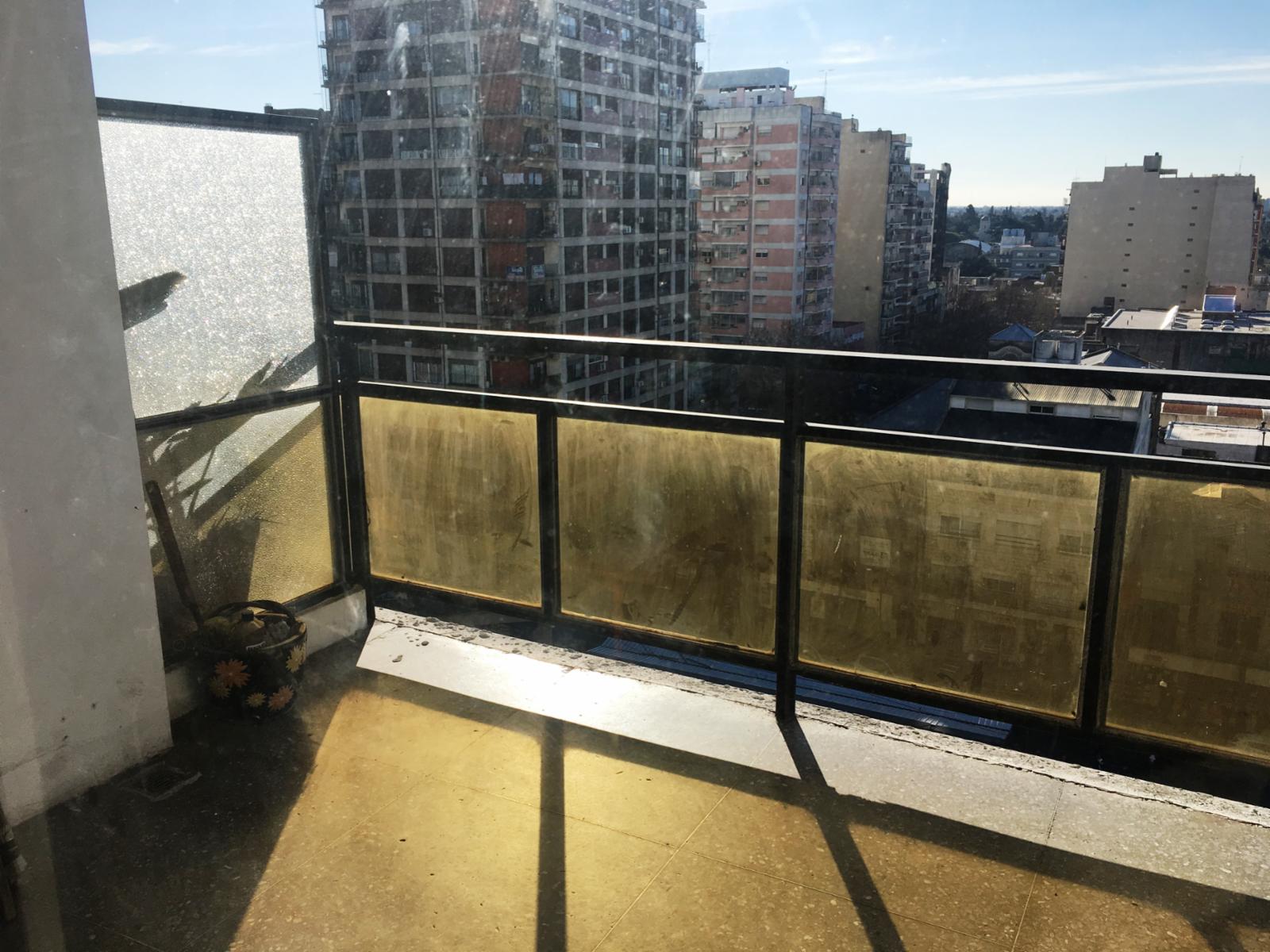 3 ambientes con dep Edificio Imperio vista panoramica 110m2 Cochera