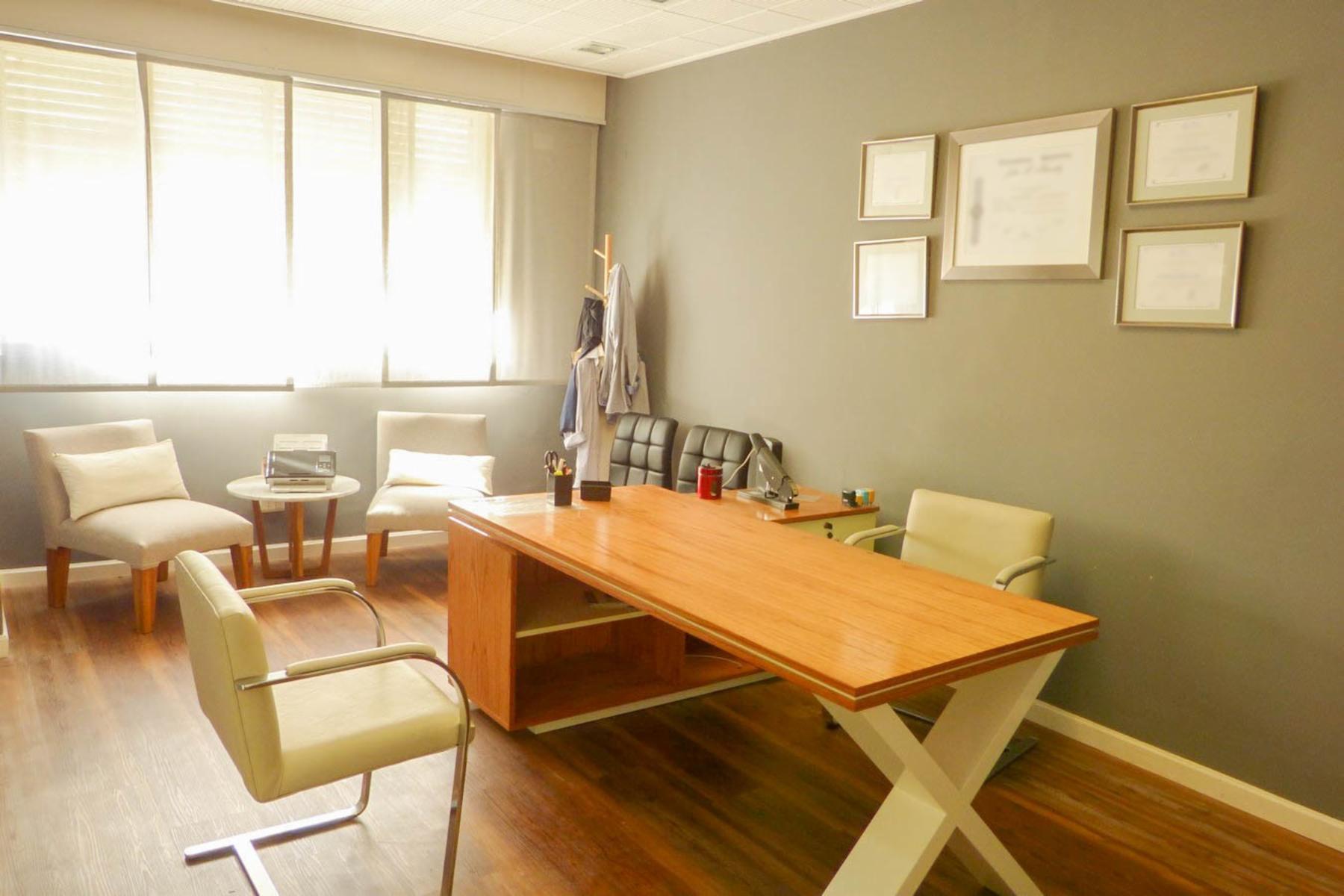 Oficina de 7 despachos en San Nicolás - Orientación Norte - 150m² - 1