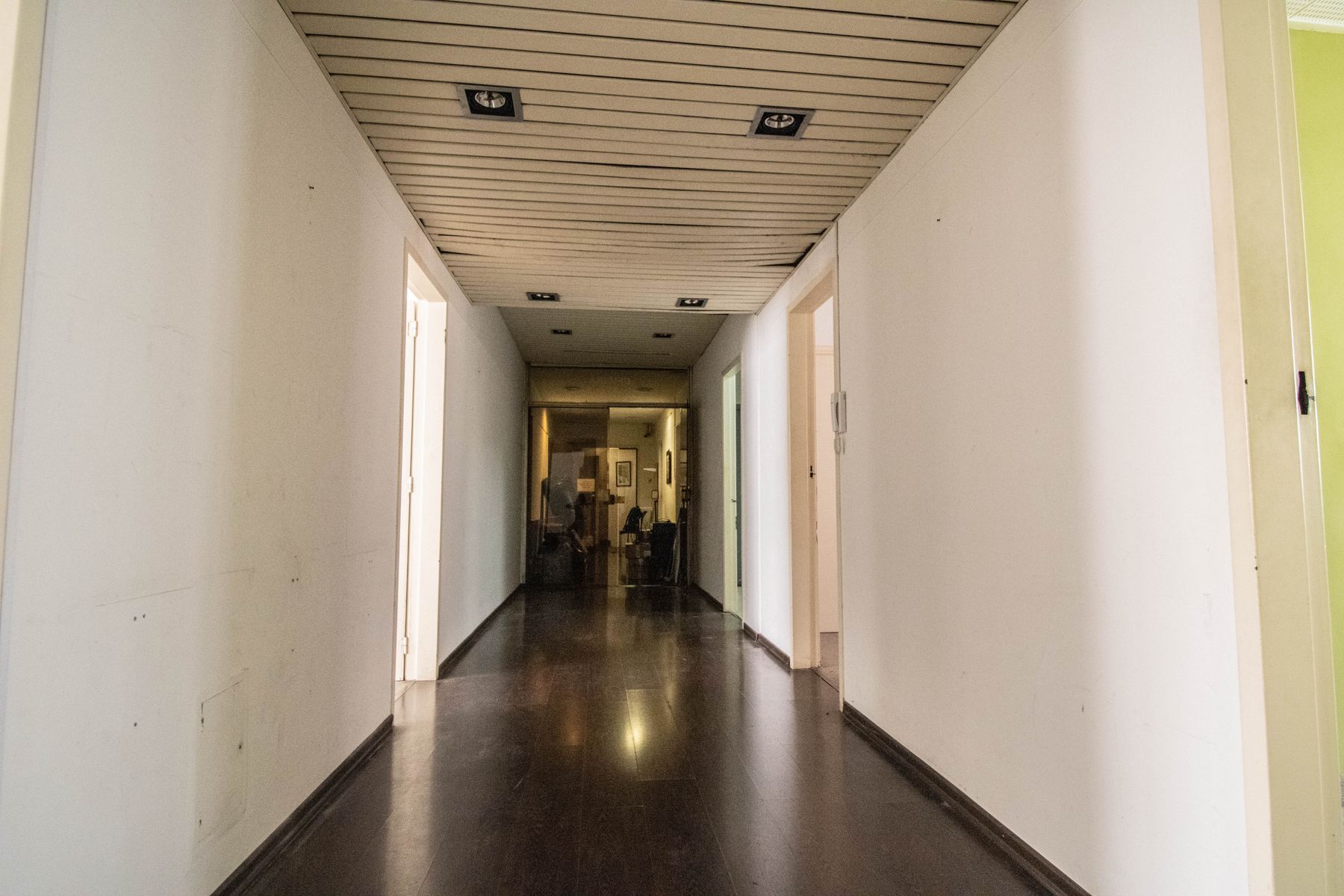Oficina de 7 despachos en San Nicolás - Orientación Norte - 150m² - 5