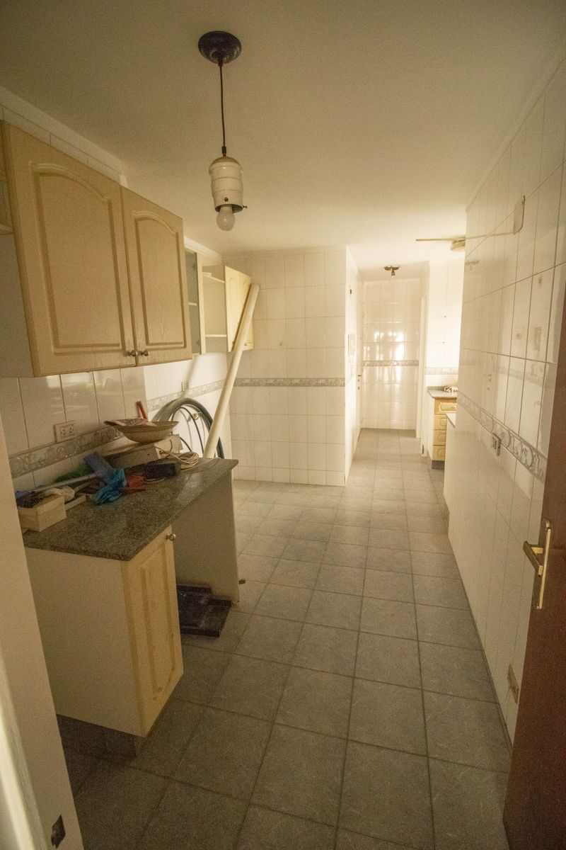 BAJÓ DE PRECIO Departamento Semipiso 4 Ambientes con Balcón corrido y Dependencia - Luminoso - 127m² - Apto profesional - Retiro - 11