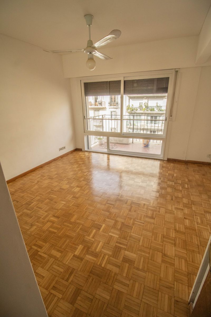 BAJÓ DE PRECIO Departamento Semipiso 4 Ambientes con Balcón corrido y Dependencia - Luminoso - 127m² - Apto profesional - Retiro - 13