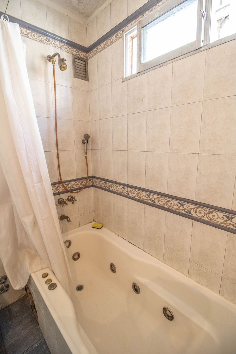 BAJÓ DE PRECIO Departamento Semipiso 4 Ambientes con Balcón corrido y Dependencia - Luminoso - 127m² - Apto profesional - Retiro - 15