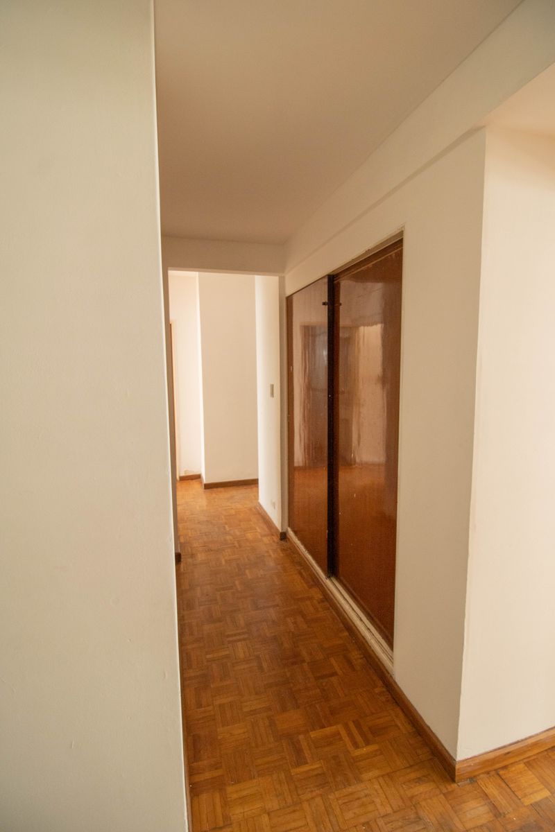 BAJÓ DE PRECIO Departamento Semipiso 4 Ambientes con Balcón corrido y Dependencia - Luminoso - 127m² - Apto profesional - Retiro - 16
