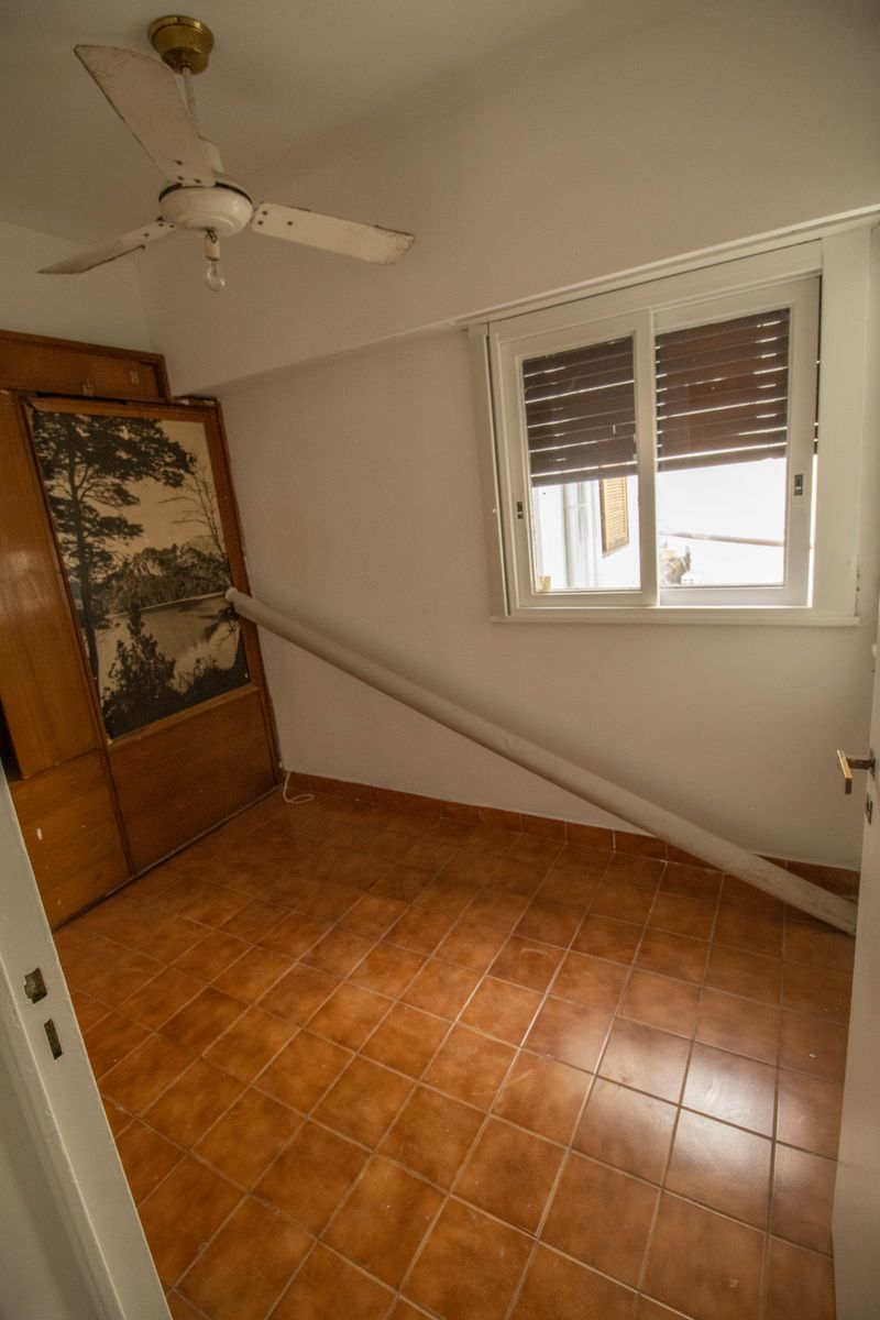 BAJÓ DE PRECIO Departamento Semipiso 4 Ambientes con Balcón corrido y Dependencia - Luminoso - 127m² - Apto profesional - Retiro - 27