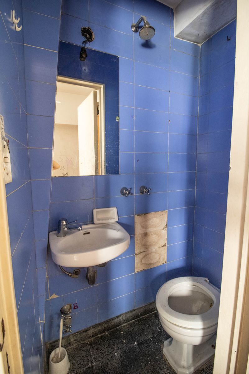 BAJÓ DE PRECIO Departamento Semipiso 4 Ambientes con Balcón corrido y Dependencia - Luminoso - 127m² - Apto profesional - Retiro - 28