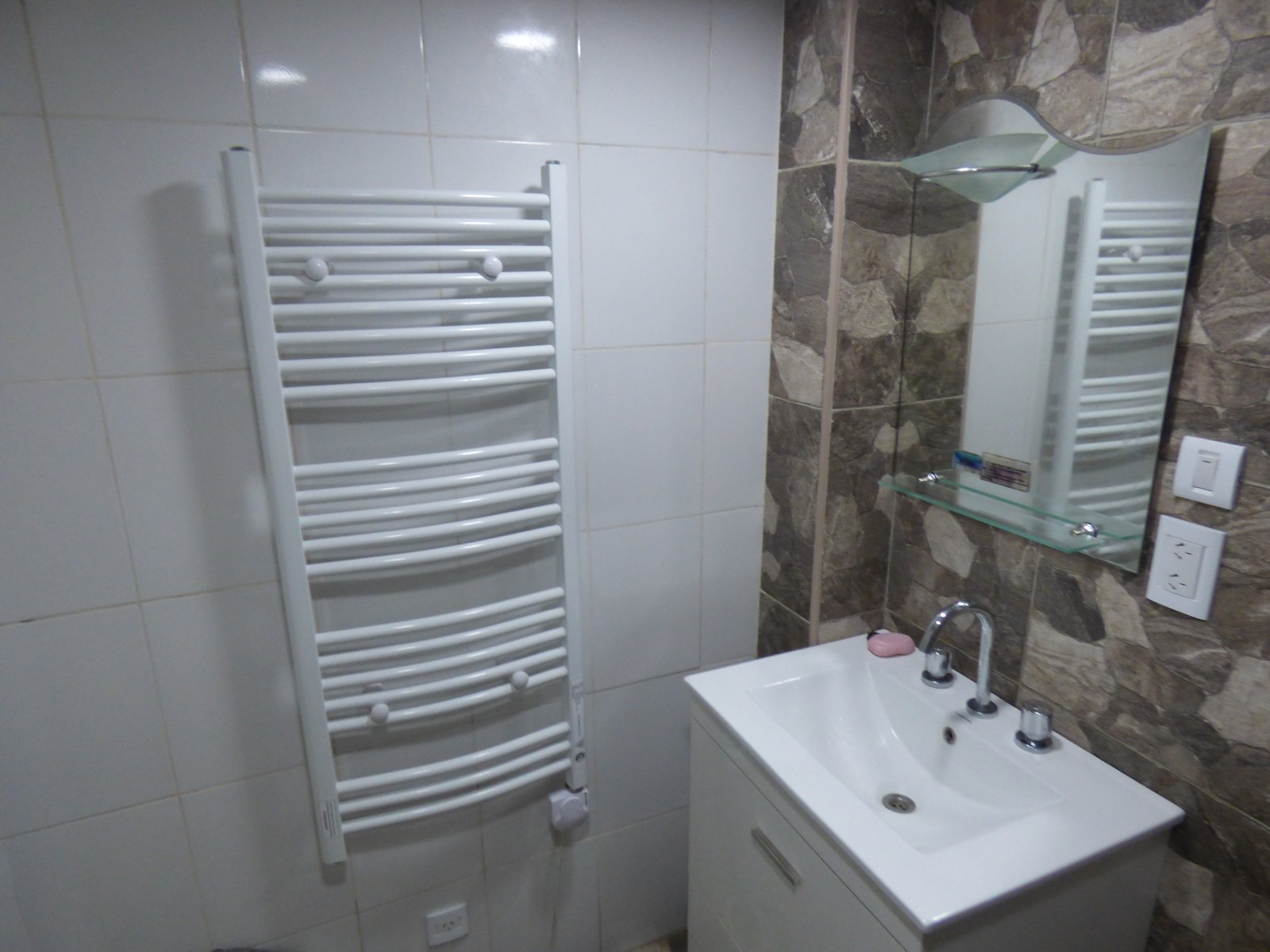 Loft tipo casa Totalmente reciclado - 30m² -- Shopping Aldrey - Sin expensas - 13