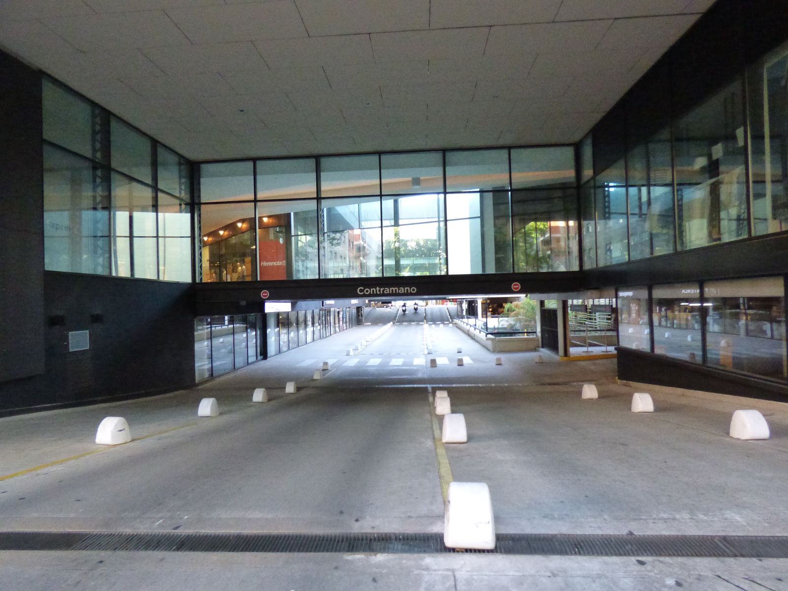 Loft tipo casa Totalmente reciclado - 30m² -- Shopping Aldrey - Sin expensas - 17