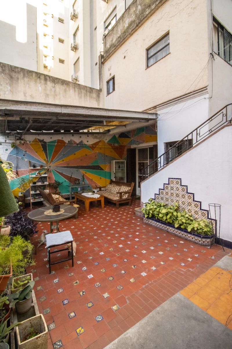 Hermosa Casa 8 Ambientes con Patio y Terraza - 3 Plantas - Destino comercial - 320m² - Palermo - 4