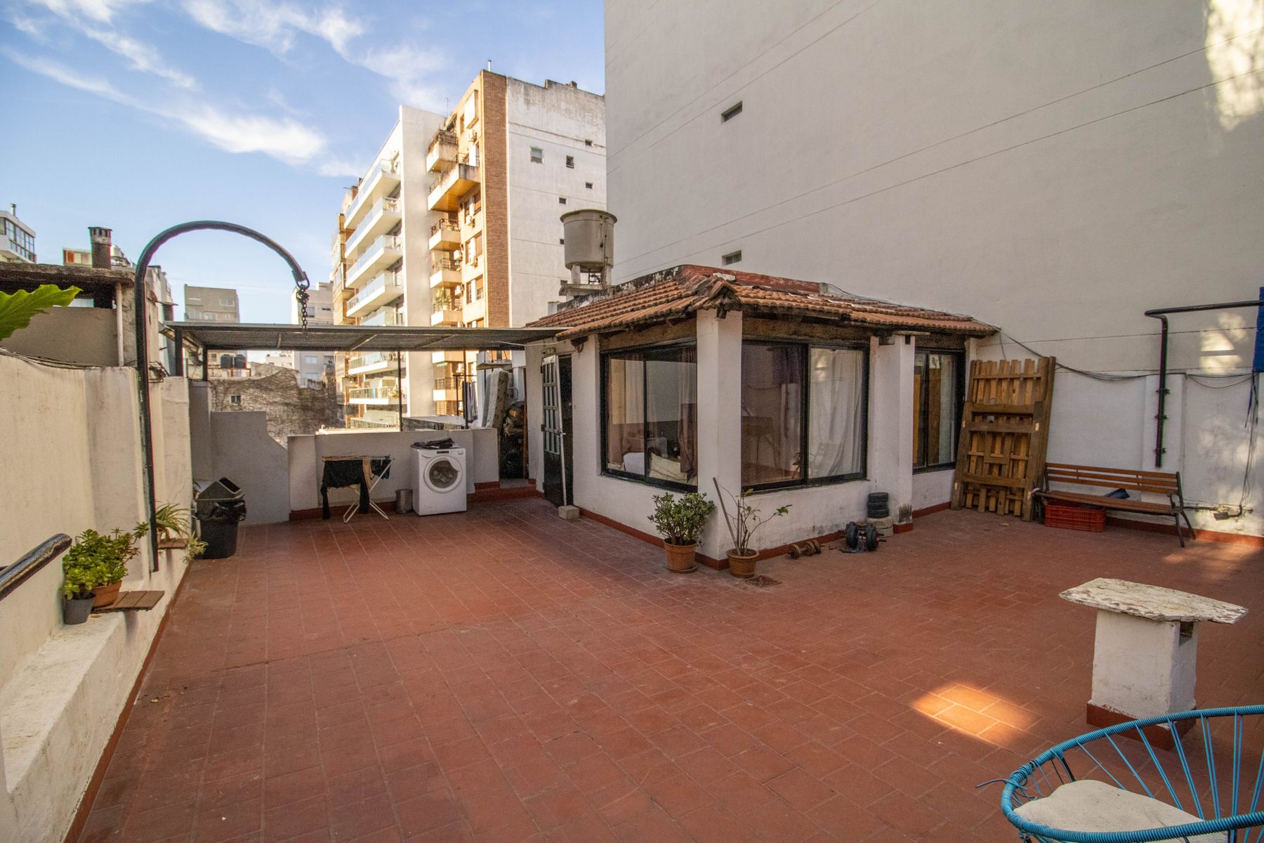 Hermosa Casa 8 Ambientes con Patio y Terraza - 3 Plantas - Destino comercial - 320m² - Palermo - 32