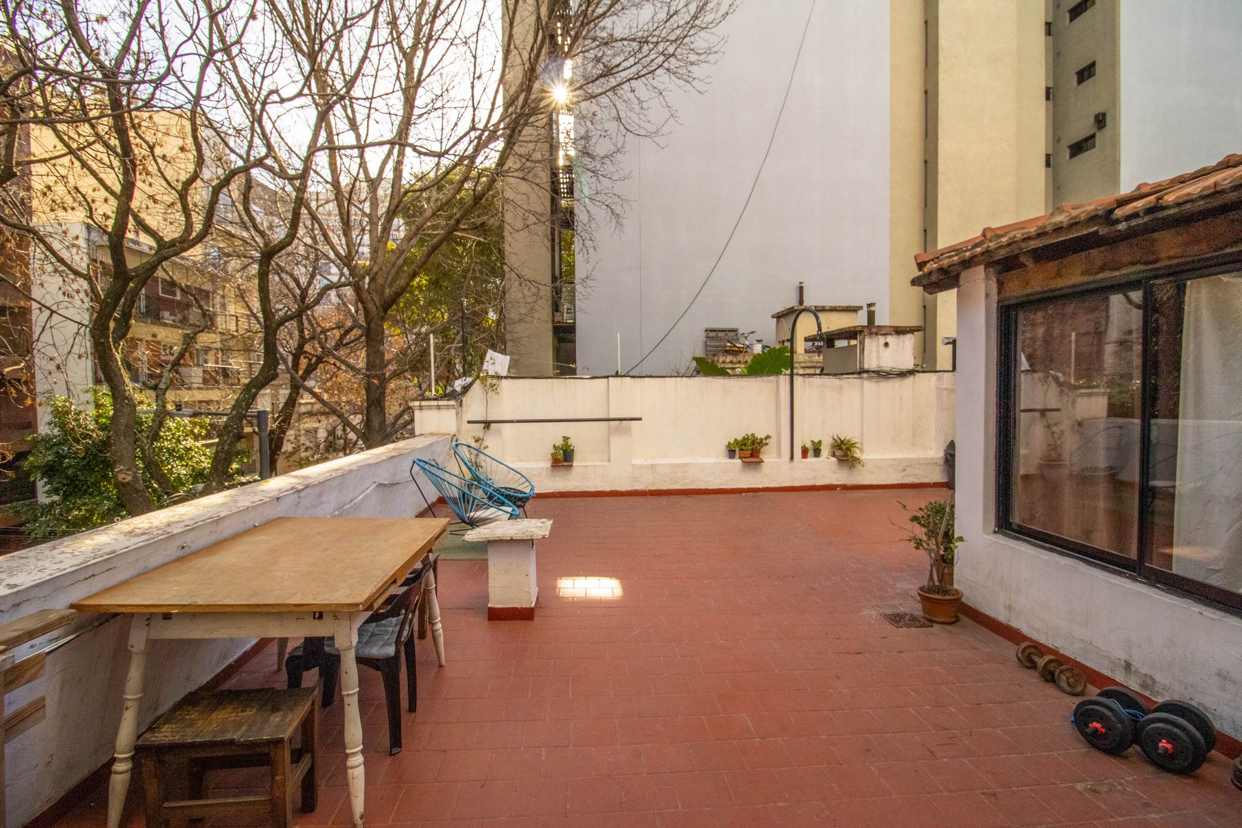 Hermosa Casa 8 Ambientes con Patio y Terraza - 3 Plantas - Destino comercial - 320m² - Palermo - 34