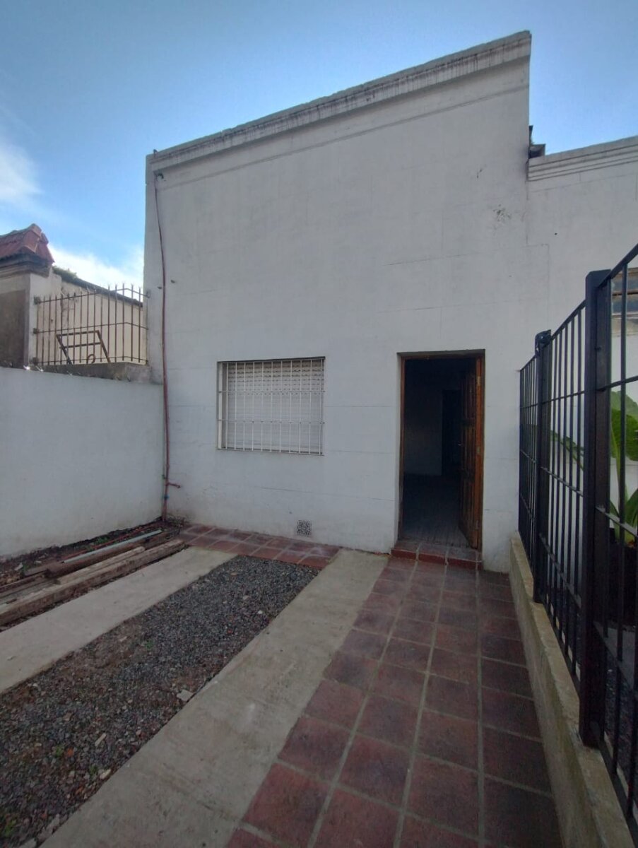 PH 2 Ambientes con Patio y cochera - Sin expensas - San Martín - 1