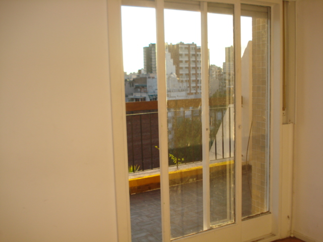 2 Ambientes c/BALCON TERRAZA — foto 2