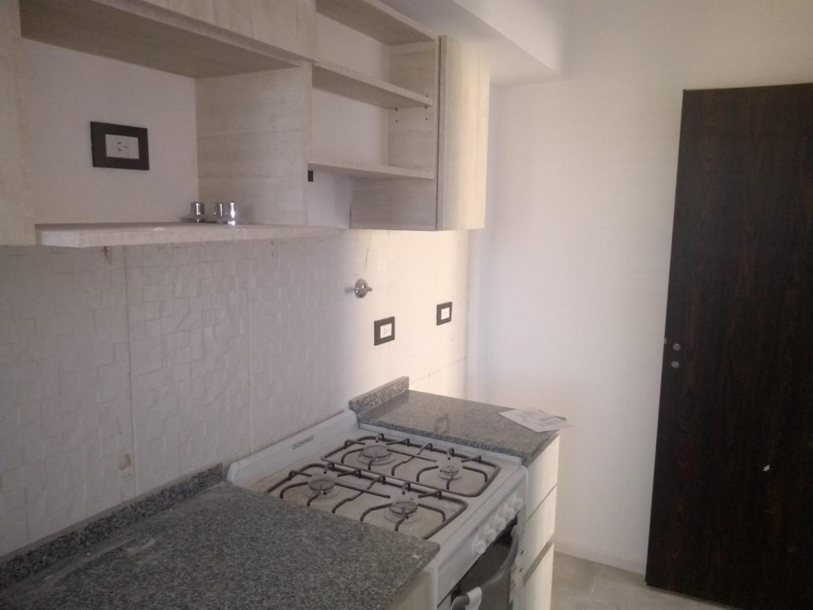 Departamento a estrenar 2 amb. excelente ubicación en Ituzaingó — foto 9