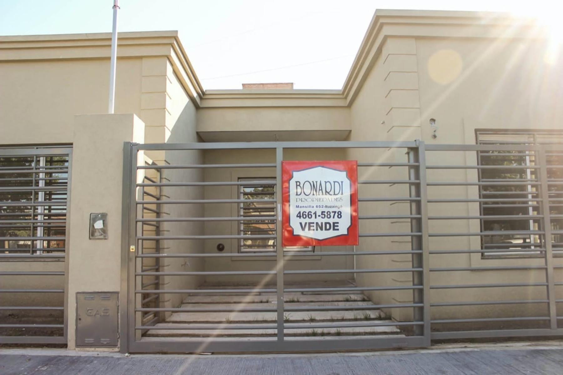 Casa a estrenar en una planta A 4 cuadras de la estacion de San Antonio de Padua — foto 2