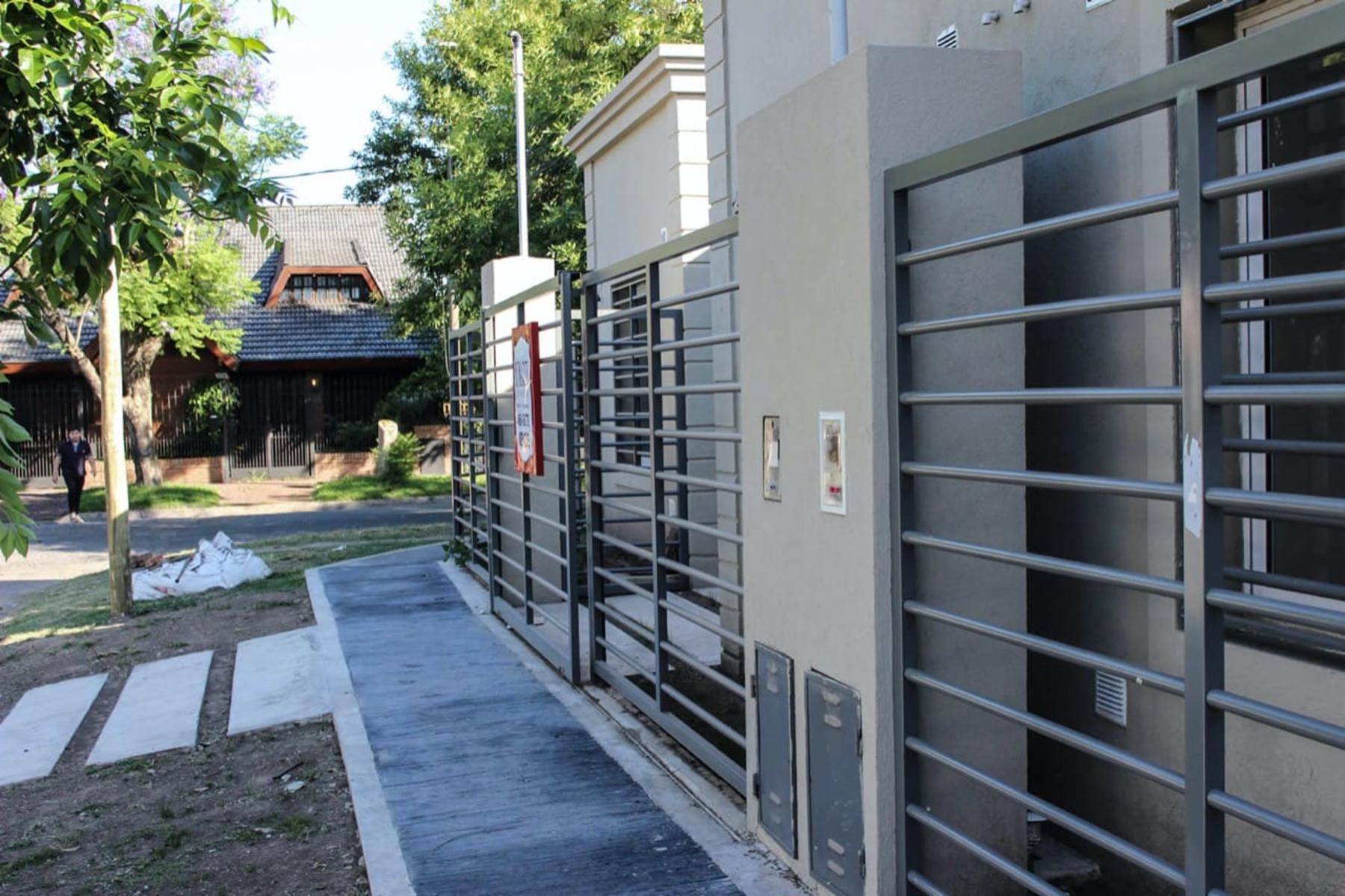 Casa a estrenar en una planta A 4 cuadras de la estacion de San Antonio de Padua — foto 6