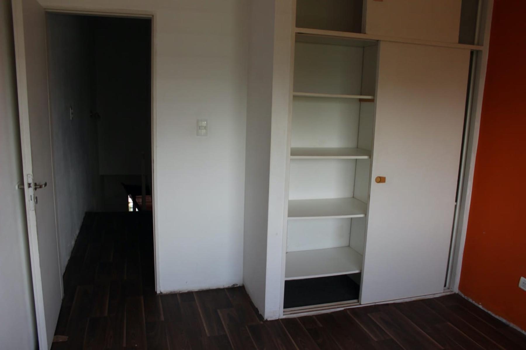 Duplex de 3 amb. 12 cuadras de la estación — foto 3