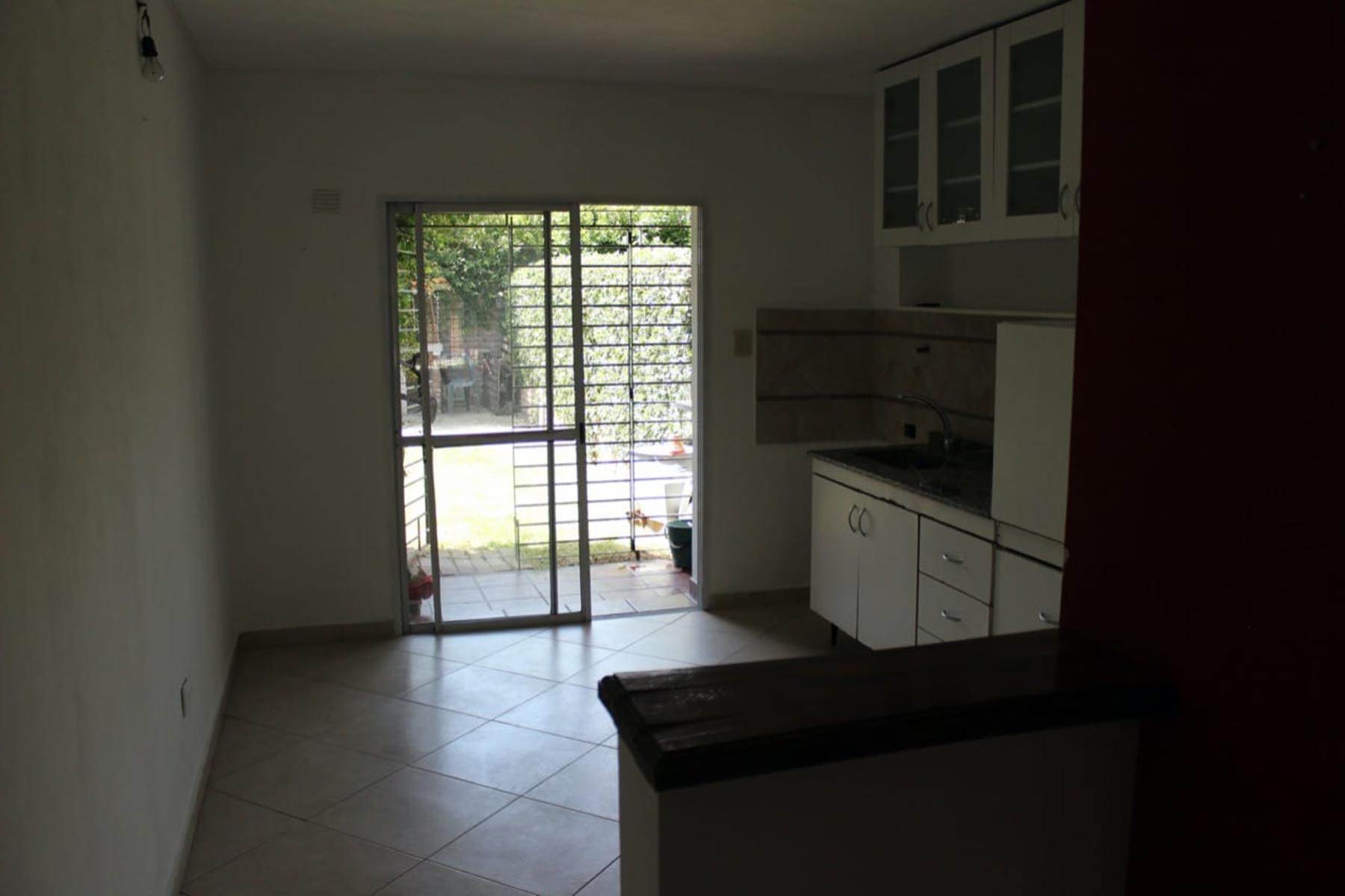 Duplex de 3 amb. 12 cuadras de la estación — foto 4