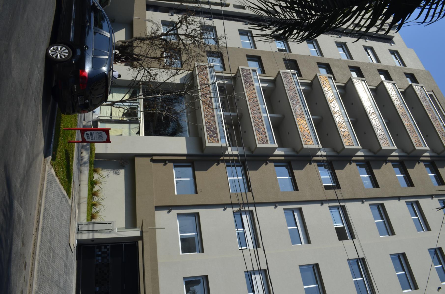 Departamento a estrenar 2 amb. excelente ubicación en Ituzaingó — foto 2